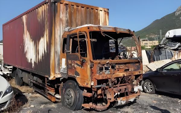 火烧车的鉴别方法